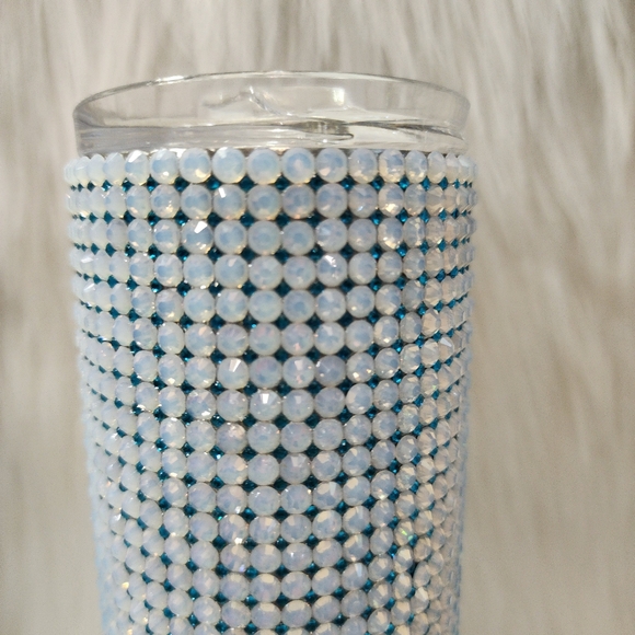 BRAND NEW DOUBLE WALL STAINLESS STEEL RHINESTONE TRAVEL TUMBER 20oz - Picture 4 of 5